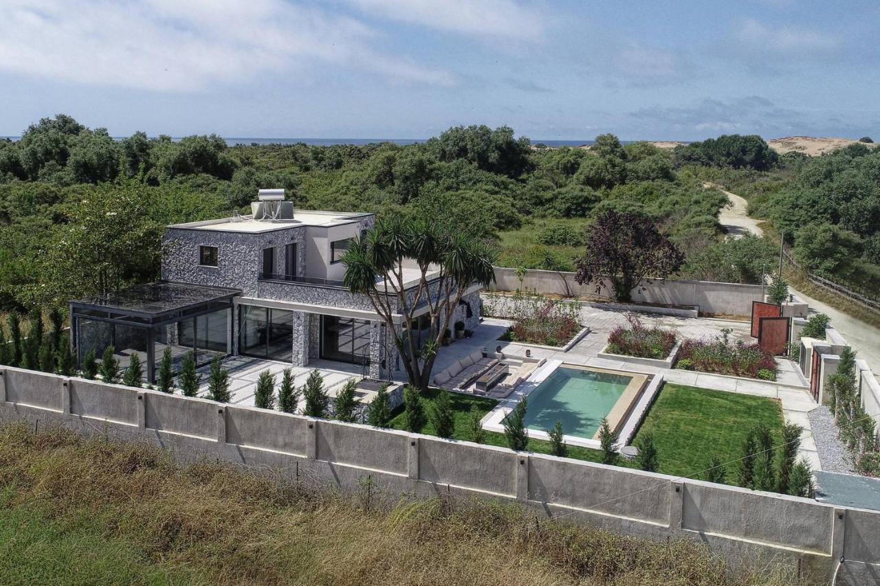Villa Flamingo - 4 Bedrooms - Private Pool - Next To Renowned Issos Beach & Lake Korission Línia Exterior foto