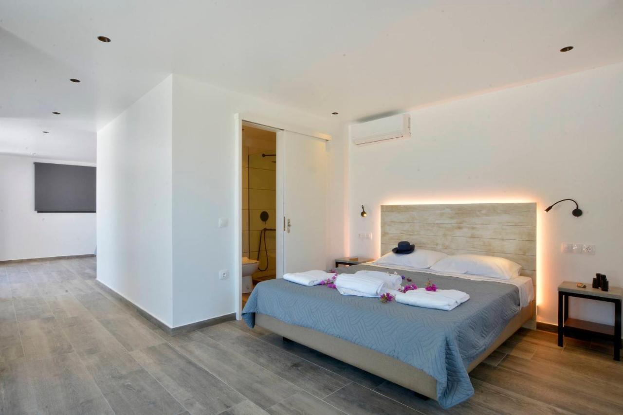 Villa Flamingo - 4 Bedrooms - Private Pool - Next To Renowned Issos Beach & Lake Korission Línia Exterior foto